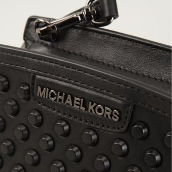 Limited edition MK selma stud bag - Picture 3 of 3